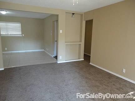 4th image of 7209 Marilyn Ln