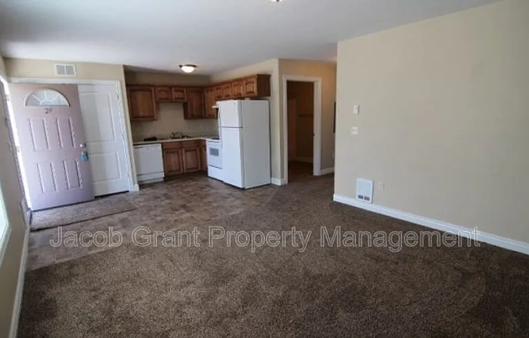 245 Opal Ct #2H — Photo 2