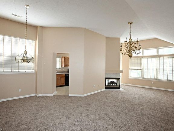 5th image of 134 Vista Ct #4B