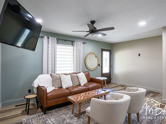 4th image of 2928 Loraine Pl