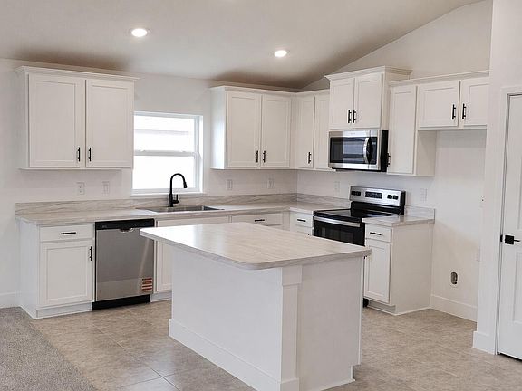 2nd image of 1526 Kylar Dr NW