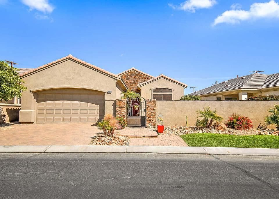 1st image of 80558 Hoylake Dr
