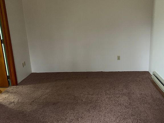 4th image of 30 Elmwood St
