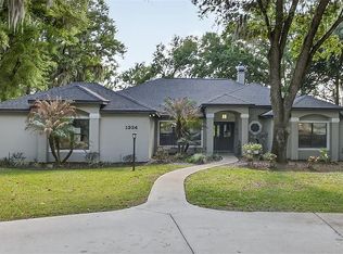 1324 Otters View Ct, Fruitland Park, FL 34731