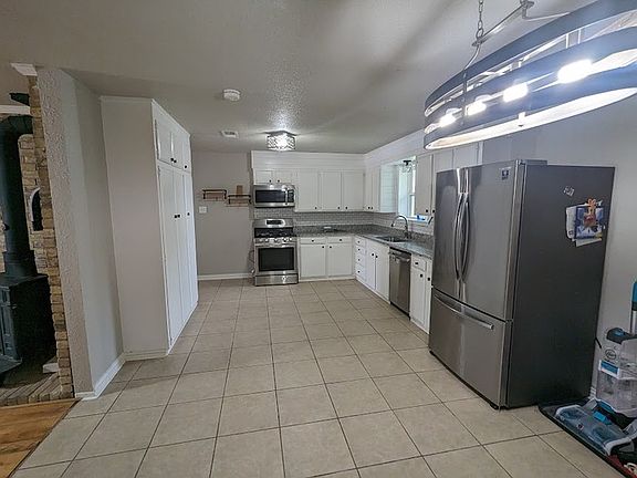 3rd image of 1016 County Road 4805