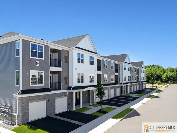 29209 Radford Ct, Monroe Township, NJ 08831