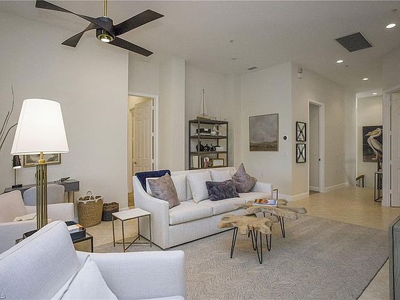 5th image of 9239 Tesoro Ln #3203
