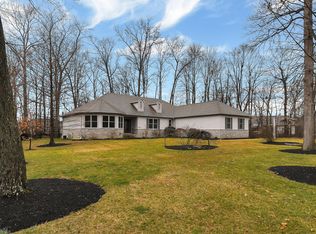 7693 Laurelwood Dr NW, Canal Winchester, OH 43110