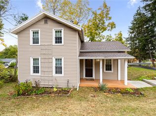 1138 Pinnacle Rd, Henrietta, NY 14467
