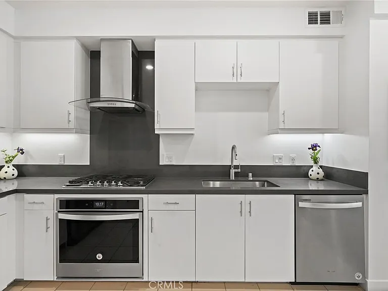 1218 Nolita — Photo 12