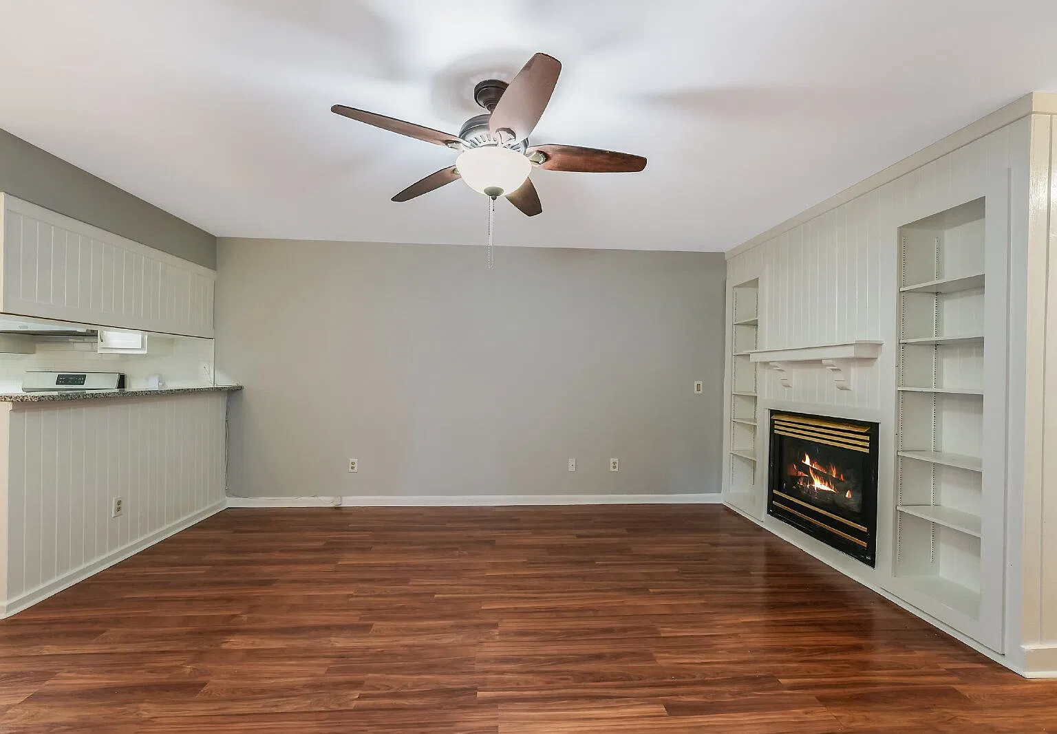 2 bed, 2.0 bath, 975 sqft, $1,500 — Photo 4
