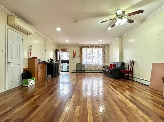 Sold by Remax Real Estate Professionals | media 5