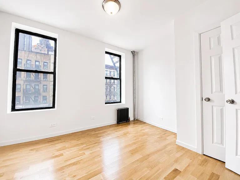 1270 1st Ave #3B — Photo 4