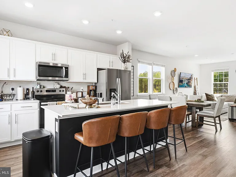 369 Soft Rush Ln — Photo 11