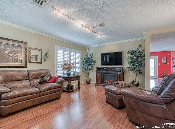3rd image of 7856 Sandpiper Park Dr