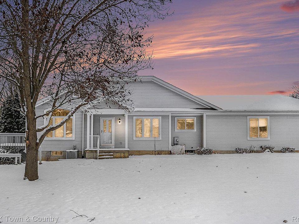 1st image of 229 Aberdeen Ct