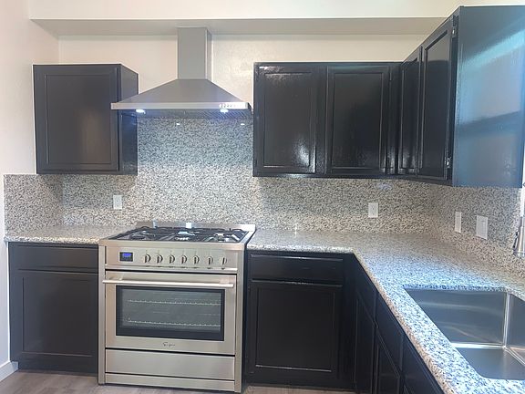 5th image of 2650 La Salle Ave #2650