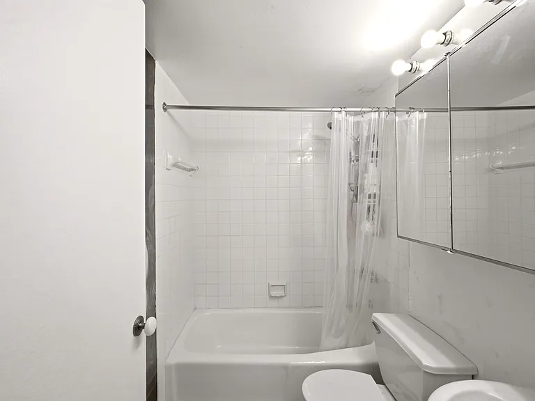 214 Avenue A #2B3B — Photo 6