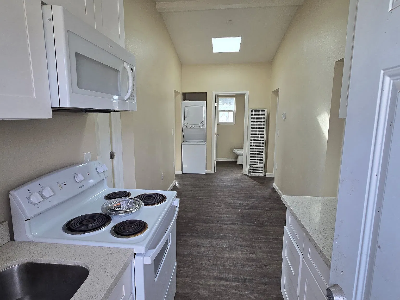 147 Orchard Ave — Photo 3
