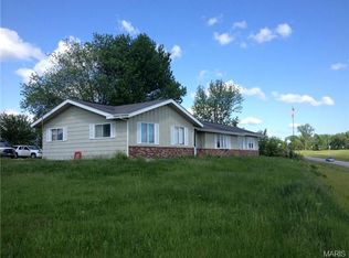690 S Lincoln Dr, Troy, MO 63379