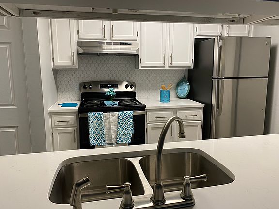 5th image of 5117 Conser St APT 101