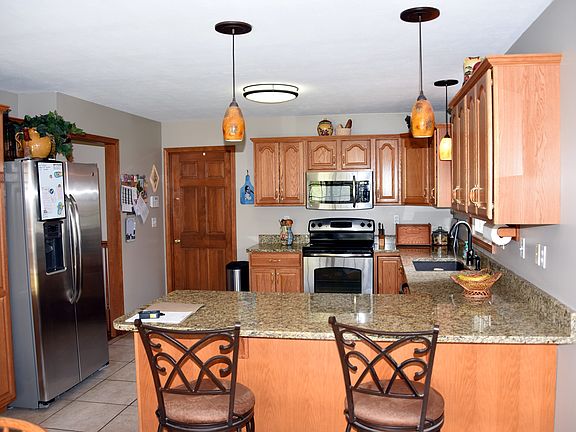 4th image of 24414 Burr Oaks Ln