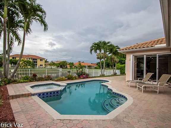 4th image of 16412 NW 15th St