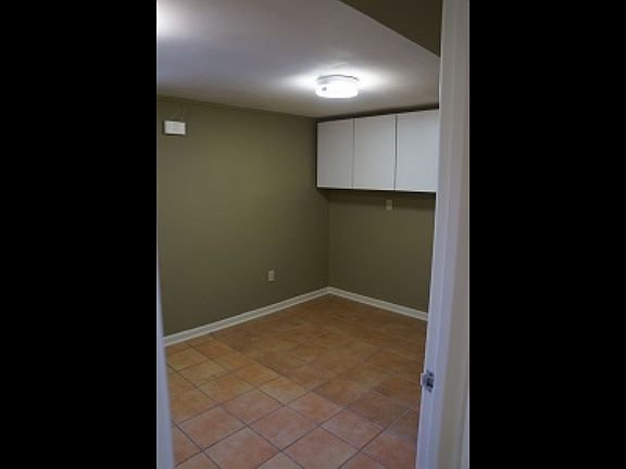 3rd image of 407 Beverly Dr