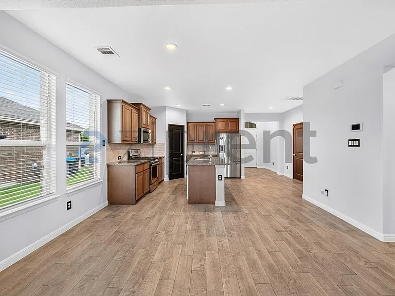9024 Weepy Hollow Trl — Photo 10