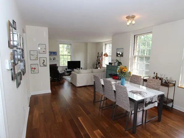 65 Glen Rd APT H10, Brookline, MA 02445