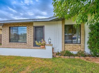 7352 W Shangri La Rd, Peoria, AZ 85345