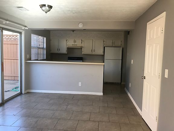 2nd image of 5544 Clover Rise Ln