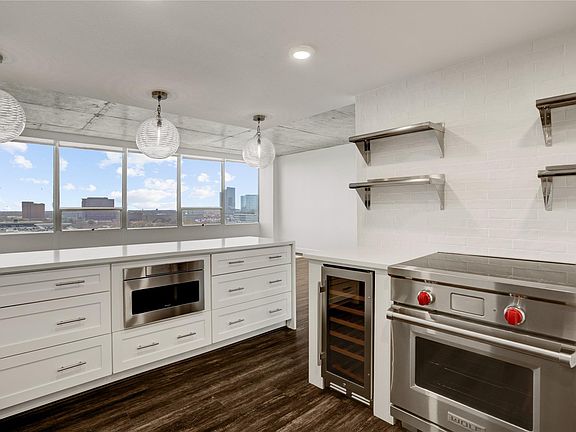 5th image of 2701 Westheimer Rd Unit 12E