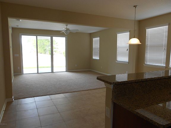 4th image of 15895 LEXINGTON PARK Boulevard #292