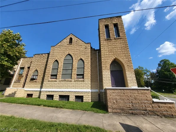 4310 Noble St, Bellaire, OH 43906