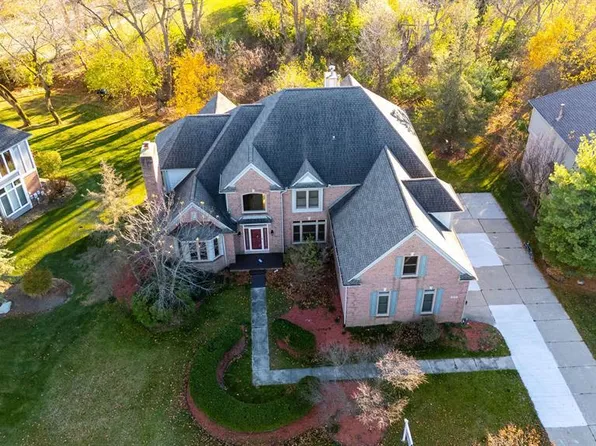 6573 Poppleton Rd, Canton, MI 48187