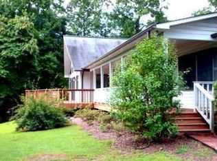 5962 Jackson Ln, Young Harris, GA 30582