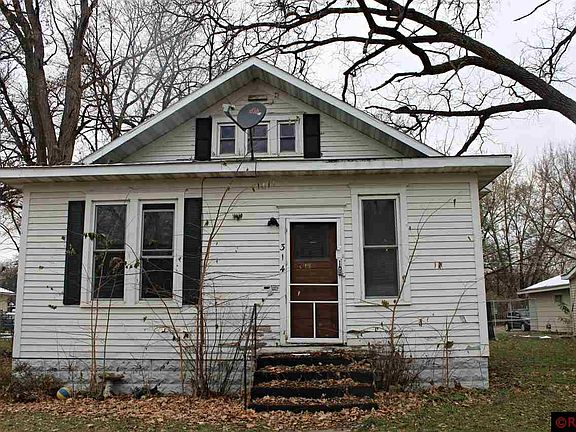 2nd image of 314 S 2nd St