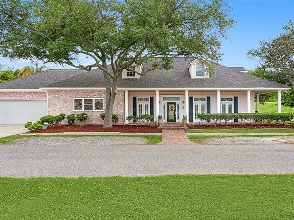 7 Berkley Ave, Harahan, LA 70123