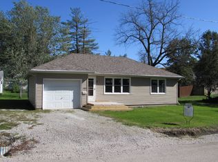 302 S Van Buren St, Albany, MO 64402
