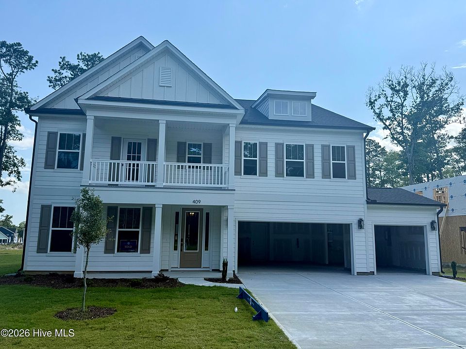 2nd image of 409 Heart Pne Avenue