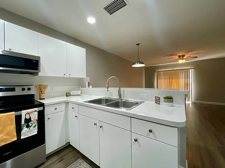 Village Park Townhomes | 2 & 3 Bedroom Apartments in Lady Lake, FL — Photo 71