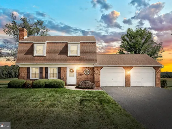 455 Rake Factory Rd, Biglerville, PA 17307