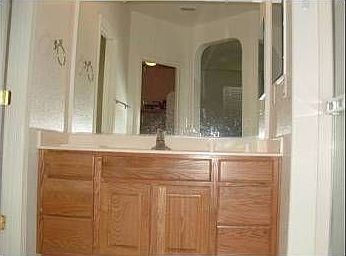 2nd image of 18 Grantley Pl