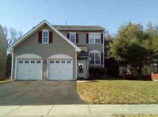 24 Arrowhead Dr, Burlington, NJ 08016