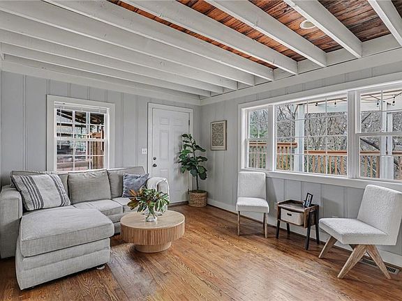 5th image of 77 R St