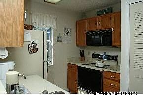 5th image of 882 Baybreeze Way