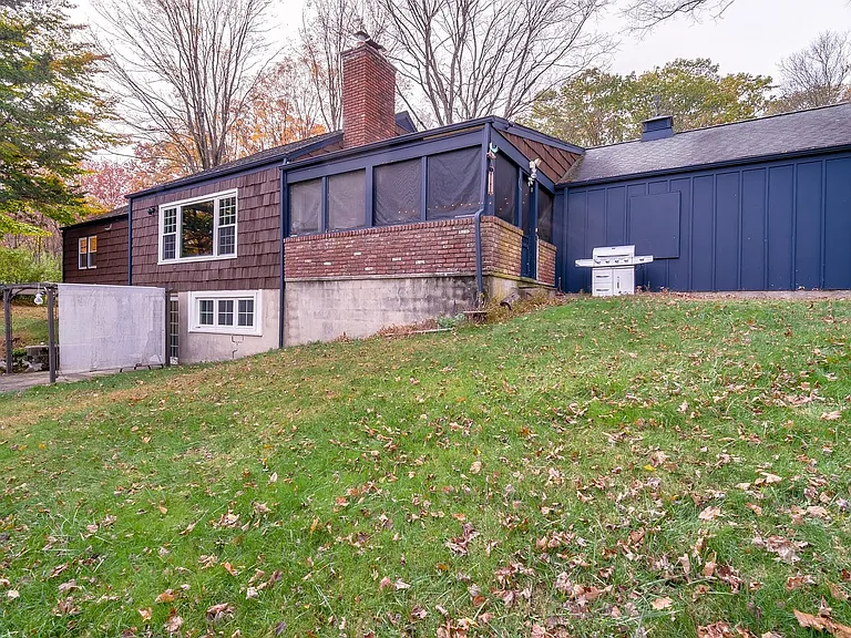279 Haviland Rd — Photo 2
