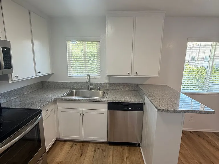 20317 Saticoy St — Photo 19
