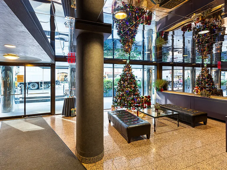 220 E 60th St #Penthouse G1 — Photo 1